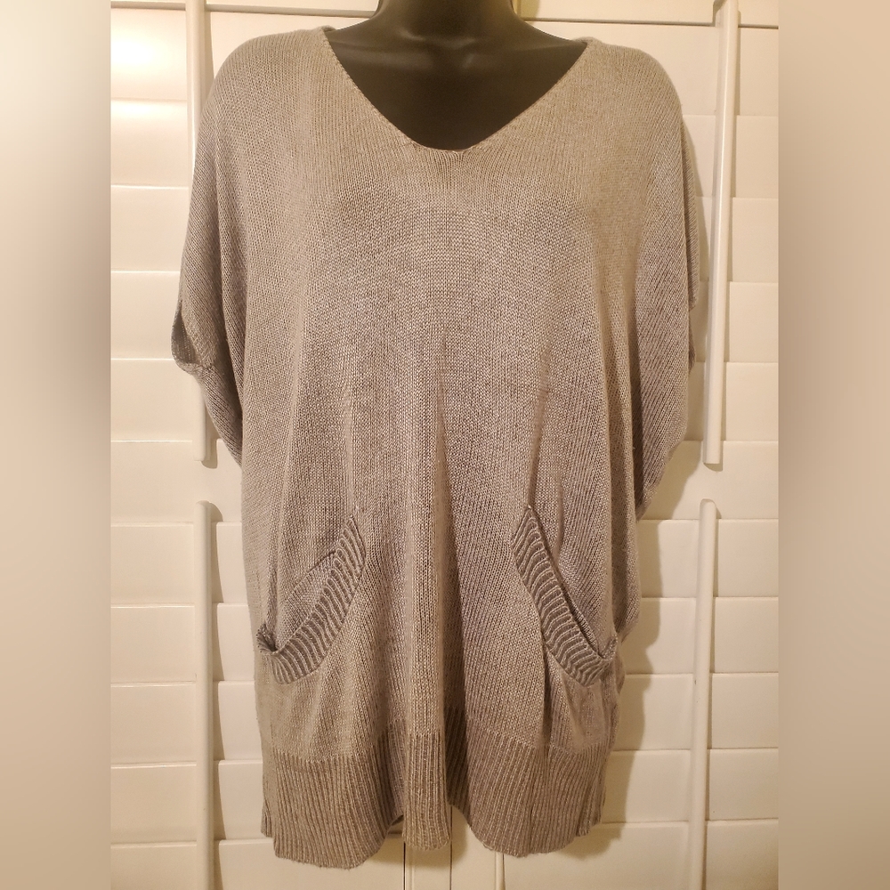 Indah short sleeve knitted sweater
